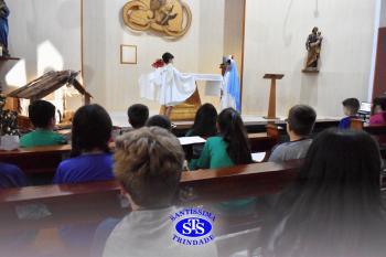 Alunos de 3º, 4º e 5º ano participam de Celebrações de Natal