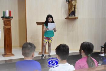 Alunos de 3º, 4º e 5º ano participam de Celebrações de Natal