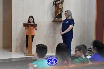 Alunos de 3º, 4º e 5º ano participam de Celebrações de Natal