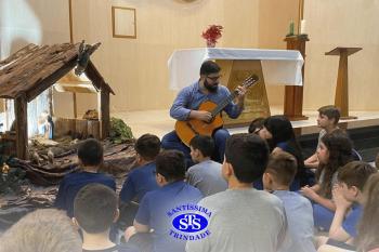Alunos de 3º, 4º e 5º ano participam de Celebrações de Natal