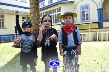 Alunos participam de atividades alusivas ao Dia da Criança 