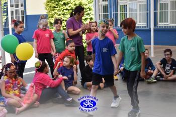 Alunos participam de atividades alusivas ao Dia da Criança 