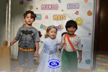 Alunos participam de atividades alusivas ao Dia da Criança 