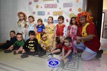 Alunos participam de atividades alusivas ao Dia da Criança 