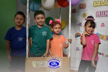 Alunos participam de atividades alusivas ao Dia da Criança 