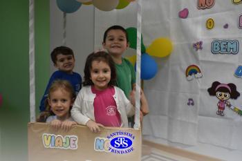 Alunos participam de atividades alusivas ao Dia da Criança 