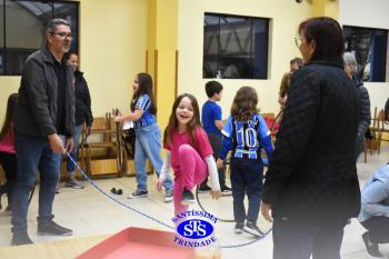 Alunos participam de atividades alusivas ao Dia da Criança 