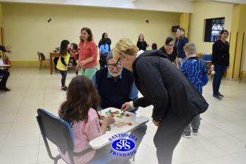 Alunos participam de atividades alusivas ao Dia da Criança 