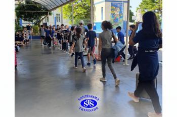 Alunos participam de atividades alusivas ao Dia da Criança 
