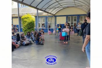 Alunos participam de atividades alusivas ao Dia da Criança 