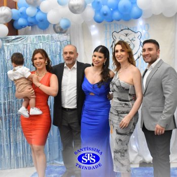 Estudantes da 3ª série celebram Formatura do Ensino Médio