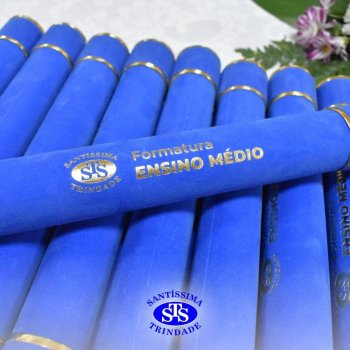 Estudantes da 3ª série celebram Formatura do Ensino Médio