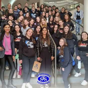 Alunos da 3ª série do Ensino Médio visitam a Universidade Franciscana