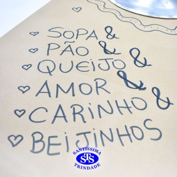 Crianças do Infantil 1, 2 e 3  vivem momentos especiais  cheios de carinho com avós