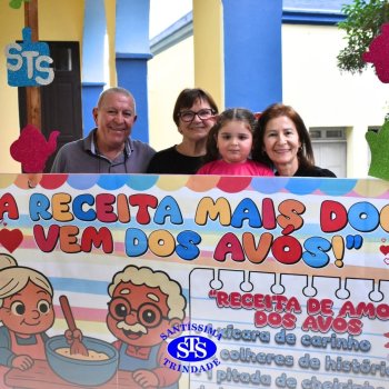 Crianças do Infantil 1, 2 e 3  vivem momentos especiais  cheios de carinho com avós