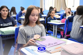Estudantes utilizam o material do Sistema de Ensino pela primeira vez