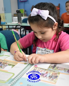 Estudantes utilizam o material do Sistema de Ensino pela primeira vez
