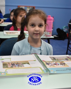 Estudantes utilizam o material do Sistema de Ensino pela primeira vez