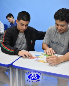 Tangram desenvolve habilidades matemáticas e raciocínio lógico | 3ª série