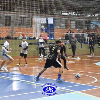 6º e 7º ano entram em quadra com muita animação nos Jogos Franciscanos Interséries