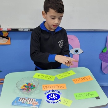 Alunos do 1º Ano desenvolvem habilidades com atividades lúdicas