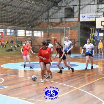 Trabalho em equipe e alegria foram as marcas dos Jogos Interséries do Ensino Médio