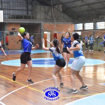 Trabalho em equipe e alegria foram as marcas dos Jogos Interséries do Ensino Médio