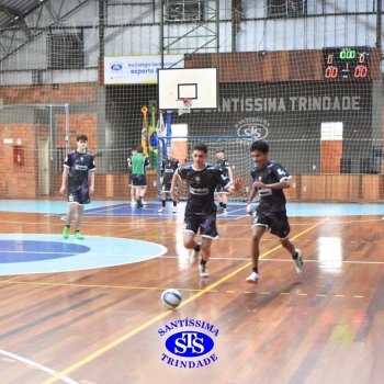 Trabalho em equipe e alegria foram as marcas dos Jogos Interséries do Ensino Médio
