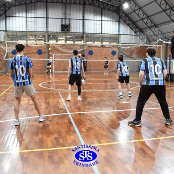 Trabalho em equipe e alegria foram as marcas dos Jogos Interséries do Ensino Médio