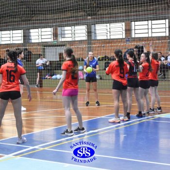 Trabalho em equipe e alegria foram as marcas dos Jogos Interséries do Ensino Médio