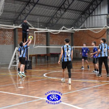 Trabalho em equipe e alegria foram as marcas dos Jogos Interséries do Ensino Médio