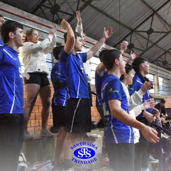 Trabalho em equipe e alegria foram as marcas dos Jogos Interséries do Ensino Médio