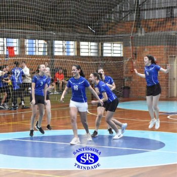 Trabalho em equipe e alegria foram as marcas dos Jogos Interséries do Ensino Médio
