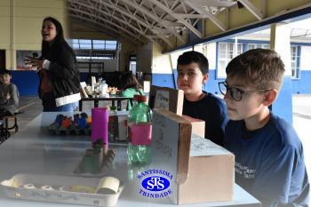 Alunos confeccionam mercadinhos para estudar trocas comerciais | 4º ano
