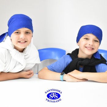 Celebração dos 112 anos do Santíssima: estudantes do 3ºano fazem bolo de pote no Espaço Gourmet