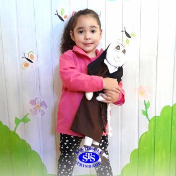 Infantil 2 aprende sobre a vida de Madre Madalena