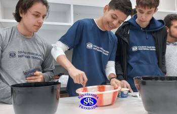 Culinária estadunidense é utilizada para estudar Língua Inglesa e Química