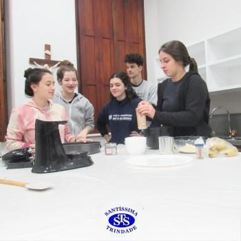 Culinária estadunidense é utilizada para estudar Língua Inglesa e Química