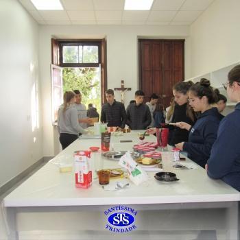 Culinária estadunidense é utilizada para estudar Língua Inglesa e Química