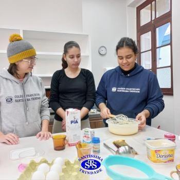 Culinária estadunidense é utilizada para estudar Língua Inglesa e Química