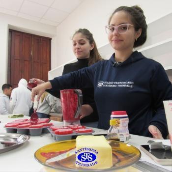 Culinária estadunidense é utilizada para estudar Língua Inglesa e Química