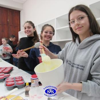Culinária estadunidense é utilizada para estudar Língua Inglesa e Química