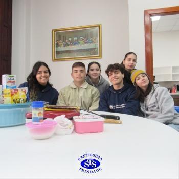 Culinária estadunidense é utilizada para estudar Língua Inglesa e Química