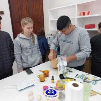 Culinária estadunidense é utilizada para estudar Língua Inglesa e Química