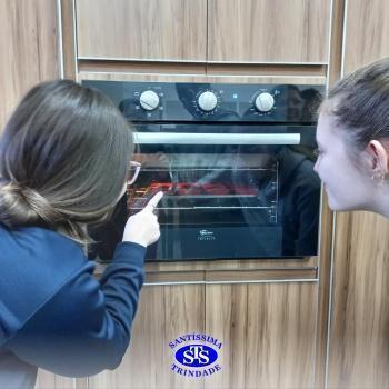 Culinária estadunidense é utilizada para estudar Língua Inglesa e Química