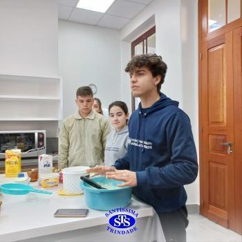 Culinária estadunidense é utilizada para estudar Língua Inglesa e Química