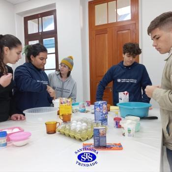 Culinária estadunidense é utilizada para estudar Língua Inglesa e Química