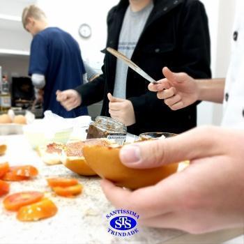 Culinária estadunidense é utilizada para estudar Língua Inglesa e Química