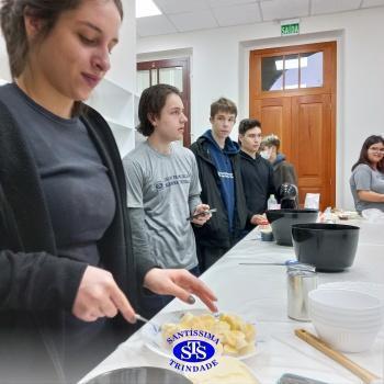 Culinária estadunidense é utilizada para estudar Língua Inglesa e Química