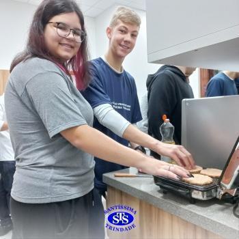 Culinária estadunidense é utilizada para estudar Língua Inglesa e Química